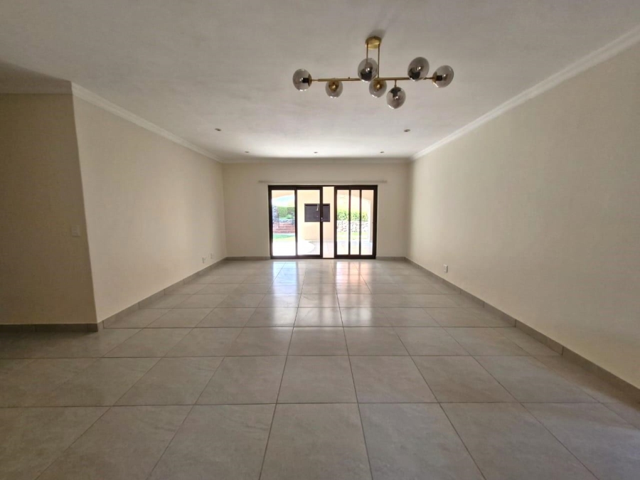 To Let 3 Bedroom Property for Rent in Meerhof North West